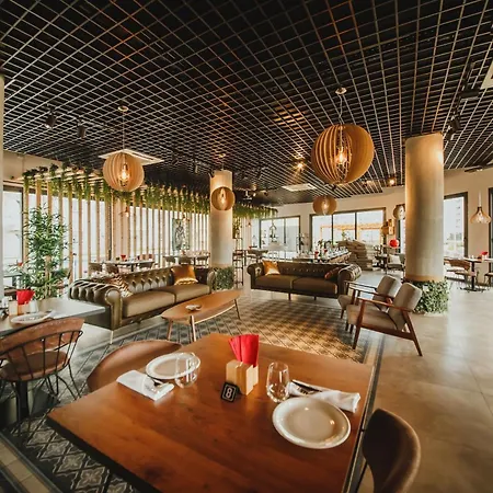 Garden View Two Bedroom In Caesar & Spa, Long Appartement Perivolia tou Trikomou