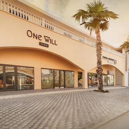 Garden View Two Bedroom In Caesar & Spa, Long *