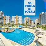 Garden View Two Bedroom In Caesar & Spa, Long Apartment *