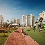 Apartment Garden View Two Bedroom In Caesar & Spa, Long