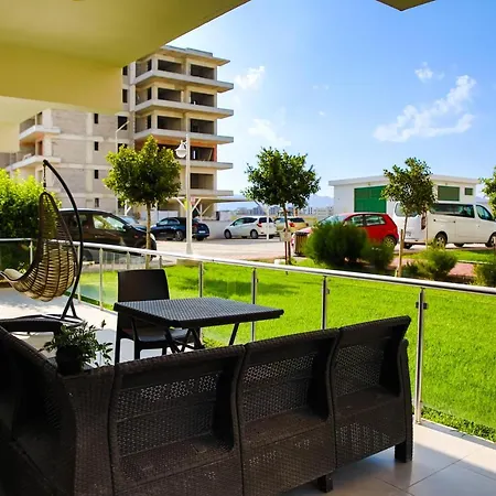 Daire Garden View Two Bedroom In Caesar & Spa, Long Perivolia tou Trikomou