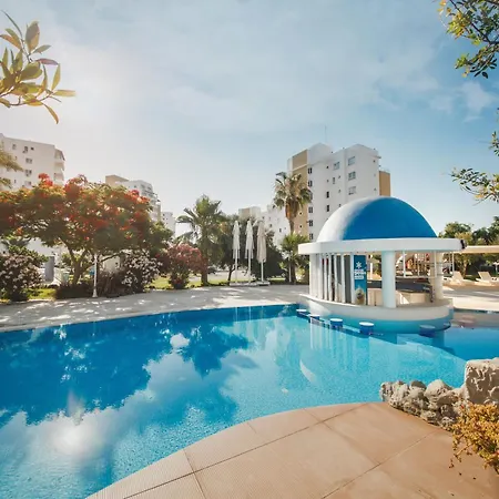 Apartamento Garden View Two Bedroom In Caesar Resort&spa, Long Perivolia tou Trikomou