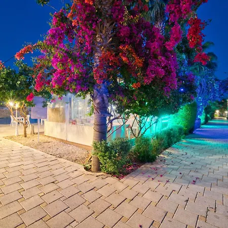 Apartamento Garden View Two Bedroom In Caesar Resort&spa, Long Perivolia tou Trikomou