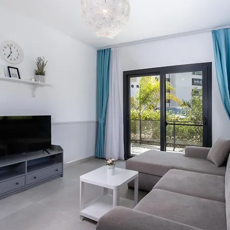 Garden View Two Bedroom In Caesar & Spa, Long Perivolia tou Trikomou