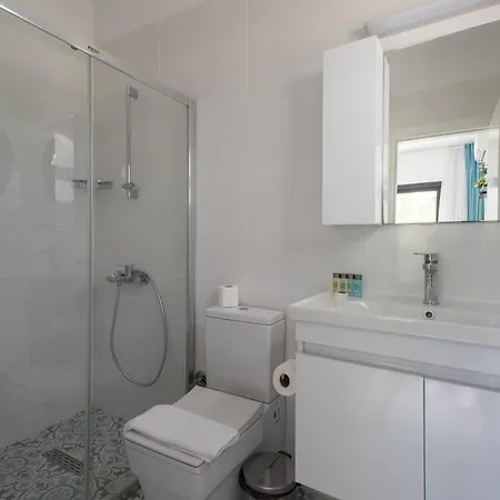 Garden View Two Bedroom In Caesar & Spa, Long Appartement *