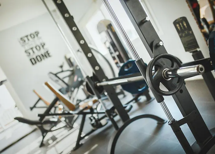 Daire Garden View Two Bedroom In Caesar & Spa, Long