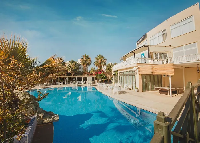 Garden View Two Bedroom In Caesar & Spa, Long Perivolia tou Trikomou