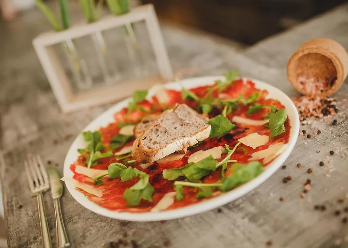 Daire Garden View Two Bedroom In Caesar & Spa, Long *