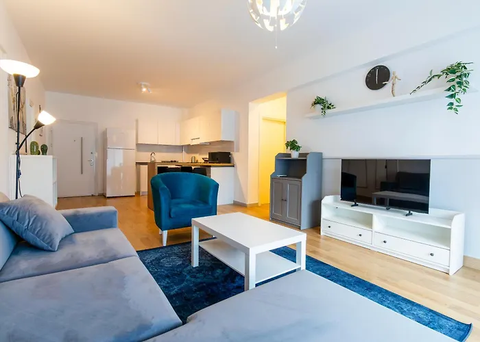 Garden View Two Bedroom In Caesar & Spa, Long Διαμέρισμα *
